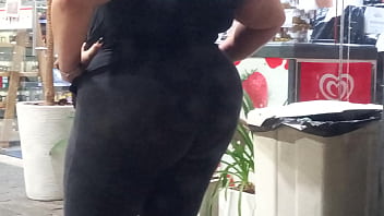 Preview 3 of Oldman And Girls Xxxvjseo - Gorda bunduda gostosa no posto esperando o corno