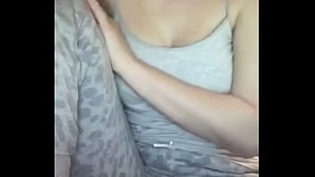 Preview 3 of Milf Net Beeg - mostrando os peitos em live