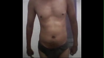 Preview 2 of Animals Garl Sexi - Mostrando A Pica Peluda E Ouvindo Um Funk