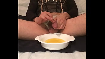 Preview 2 of Xxxc Moc - I clean my dick with piss