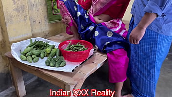 Preview 1 of Anushka Sex Photos Com - Indian XXX vegetable selling step sister and brother fuck,  with clear hindi voice