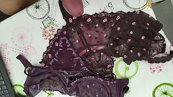 Preview 4 of Zindagi Part2 - Corrida en bragas de mi mujer 167