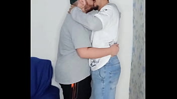 Preview 1 of Kides Sex In Mom - Pr&eacute_via Levei o viado pra casa depois da balada pra me aliviar nele (COMPLETONO XV RED E SHEER) Chegamos calibrados em casa e nem esperei e comi ele ali em p&eacute_ mesmo sem camisinha e gozei dentro