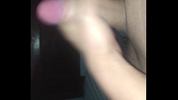 Preview 3 of Shoe Sniffing - Viendo unas ricas mamadas