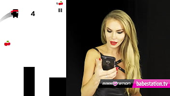 Preview 2 of Student Ella Sharing - Scream Go Hero prank with Marni Moore