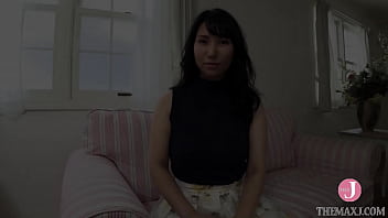 Preview 1 of 18 Ins - カメラを回しながら巨乳お姉さんの体中を触りまくる変態インタビュー [bfaz 001]