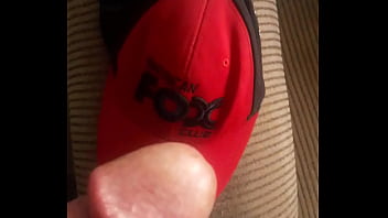 Preview 2 of Xxxxwwwu - Les gusta mi gorra