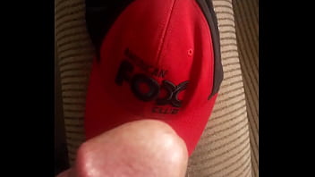 Preview 1 of Xxxxwwwu - Les gusta mi gorra