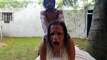 Preview 4 of Galilea Xxx - F&eacute_rias na Jamaica !!! Seduzi o filho do Bob Marley .  Clarkes Boutaine - Paty Bumbum . Completo No Red