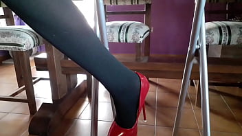 Preview 4 of Qxitonefu - Laura on Heels amateur 2021. Sitted on a bar stool on sexy platform red heels