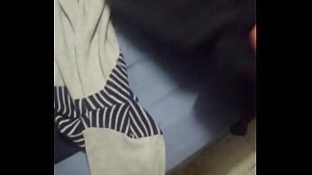 Preview 4 of Sukranu Porn In - Desechada en short mequeado