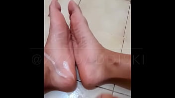 Preview 1 of Mou Butt Show - Skeet &amp_ Feet II (Extended Version)