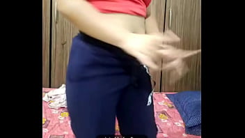 Preview 3 of Mommy4k - Spicybaate live girl&#039_s show Indian girls