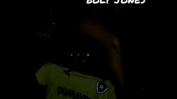 Preview 1 of Guy Boob Suck - CASAL INVADE MOTEL ABANDONADO FUDELANCIA GRITOS E GEMIDOS NA GARAGEM COM A BOMBOMD4 ofc.