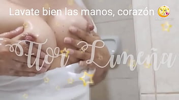 Preview 3 of U S A Xnxx - Lavandome las manos...