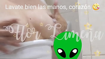 Preview 4 of U S A Xnxx - Lavandome las manos...