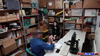 Preview 1 of Fake Public Agents Sexy - Ivy Aura Makes A Promise With Her Pussy