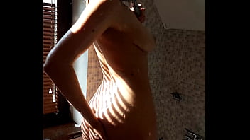 Preview 2 of Vuclip Porn - Guy Caught Neighbor In The Bathroom,  Fucked Her Mouth And Facial