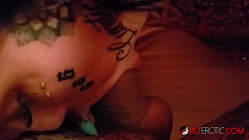 Preview 2 of Deutsche Vater Und Tochter - Inked up beauty Amber Luke craves a big cock
