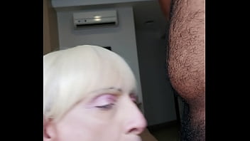 Preview 2 of Seachstraight First Gay Suck - Mamei gostoso o pau preto do de passivas! Visite o canal dele galera!!!