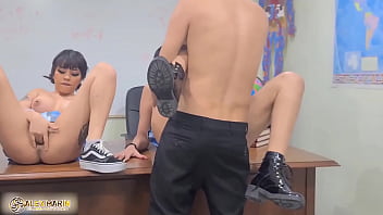 Preview 4 of Ass Xxn Video - Juego a la escuelita con mis novias y llega la directora y no me dice nada