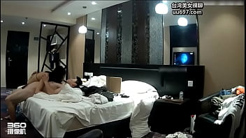 Preview 2 of Sexxhdyoga - 酒店偷拍苗条大长腿女神级大学美女私会网友换上黑丝情趣服被男的一顿操-