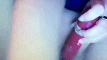 Preview 4 of Pussy Hot Pic - Se le antoja una Cuba a Angie y se acaba metiendo la patona