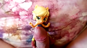Preview 1 of Elizabeth Tan Naked - [EroNekoKun] - MLP Girl AppleJack and Egg Vibrator