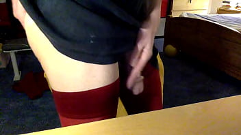 Preview 2 of Marcie Mark6 - Sissy avec rosebud,  jusqu&#039_&agrave_ l&#039_orgasme