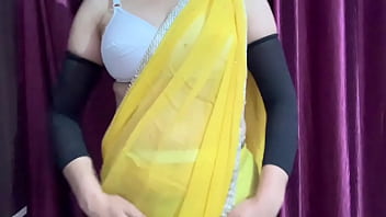 Preview 1 of Waste Grey - सिमरन भाभी की मस्त जवानी की प्यास बुझाओ ओर चूत में मोटा लण्ड बाड़ दो कोई ही हिंदी में