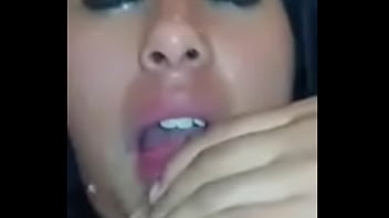Preview 2 of Shake In Big Dicks - Tetona se toma su propia leche