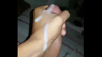 Preview 4 of Standing Front Siding Stand Fuck - Me masturbo hasta venirme encima mio