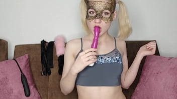 Preview 1 of Www Xxx Vidoe Download Com - Wet deepthroat with dildo. Hot blonde play with her amazing ass and pussy.
