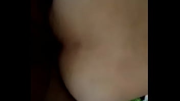 Preview 1 of Brittanya Fuck Videos - Negao novinho bombado meu cuzinho no sofa da sala enquanto sua namorada tava pro trabalho