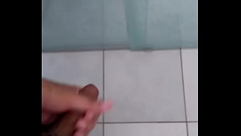 Preview 4 of Kiana Ma - Batendo uma no banho