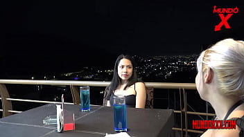 Preview 1 of Mikro Penis Porno - ella es una adorable teen y &eacute_l un hombre que se la folla muy duro sin parar MUNDOXXX.COM