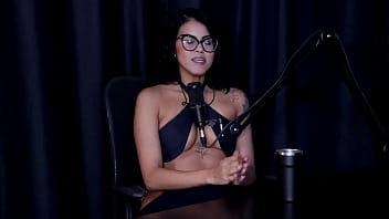 Preview 4 of Suhagraat Pakistani Full Video - Contou como come&ccedil_ou,  teve inseguran&ccedil_a nos filmes de produtora,  e a internet mudou a vida das pessoas,  mas... - Bia Hot (Preliminares Podcast) (WATCH ON: SHEER/RED)