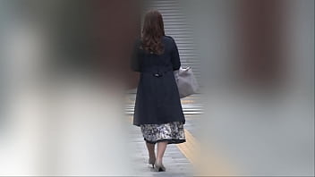Preview 1 of British Cumming Club - 母さんの友人と忘れじの濃密性交  染谷さとみ