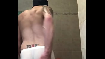 Preview 2 of Iranian Sex Lootinet - Je me donne des claques sur le cul
