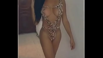 Preview 4 of Sasha Grey Crot Di Dalam Memek - Morena Marques carioca ativa e passiva com local- contato: (21)97401-4136