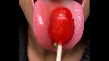Preview 2 of Bhn Apni Dhudh Pilae - Lollipop play