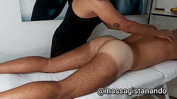 Preview 1 of Www Older Mom Black - Massagem t&acirc_ntrica interativa com finaliza&ccedil_&atilde_o sexual