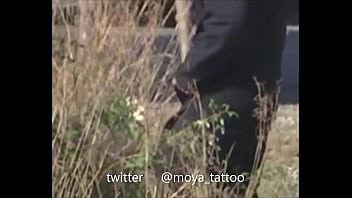 Preview 4 of Public Fuck Vk - espiado meando en el campo spy pissing
