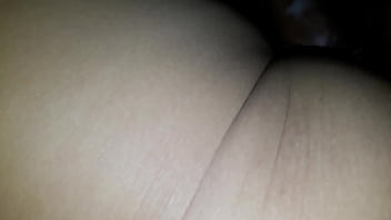 Preview 3 of Sexhubs - Em vk nước lồn như suối