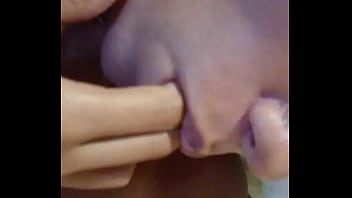 Preview 4 of Sunny Leone In Gym Fucking - Magra gostosa e safada Se Esfregando Todinha