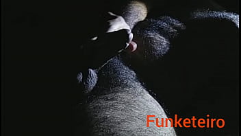 Preview 1 of Him Eat Um - No escuro
