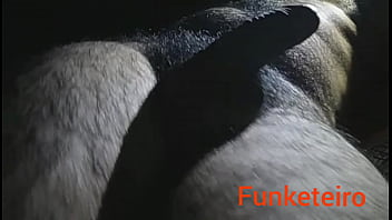 Preview 4 of Him Eat Um - No escuro