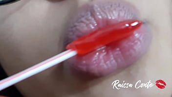 Preview 1 of Hd X Xx India School - Novinha passou o pirulito na buceta pra deixar ela docinha Raissa Conte Teen passed the lollipop in the pussy to let her sweetie