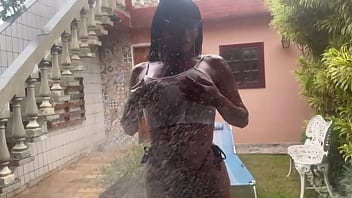 Preview 1 of Xhamaster Of Bangladesh - VC ME KER TODA MOLHADINHA DE QUATRO NA SUA MESA DE CHURRASCO? VEM BB