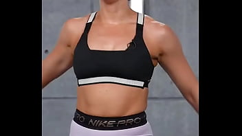 Preview 3 of Japani Iscol - Sydney Cummings pantyless cameltoe